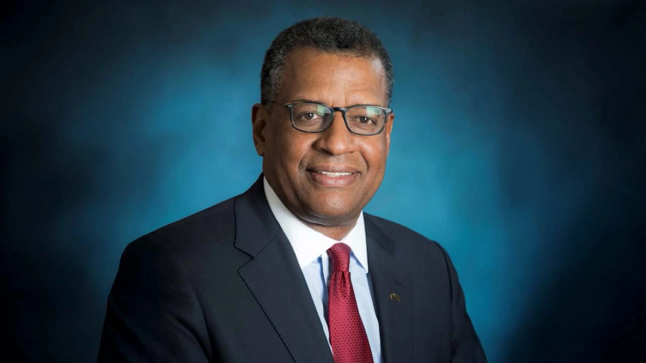 Herman Bulls, International Director and Vice Chairman at JLL, and Chairman of the Board at Fluence, shared timely insights about personal development, effective board governance, and strategic focus with Adam Bryant and David Reimer.