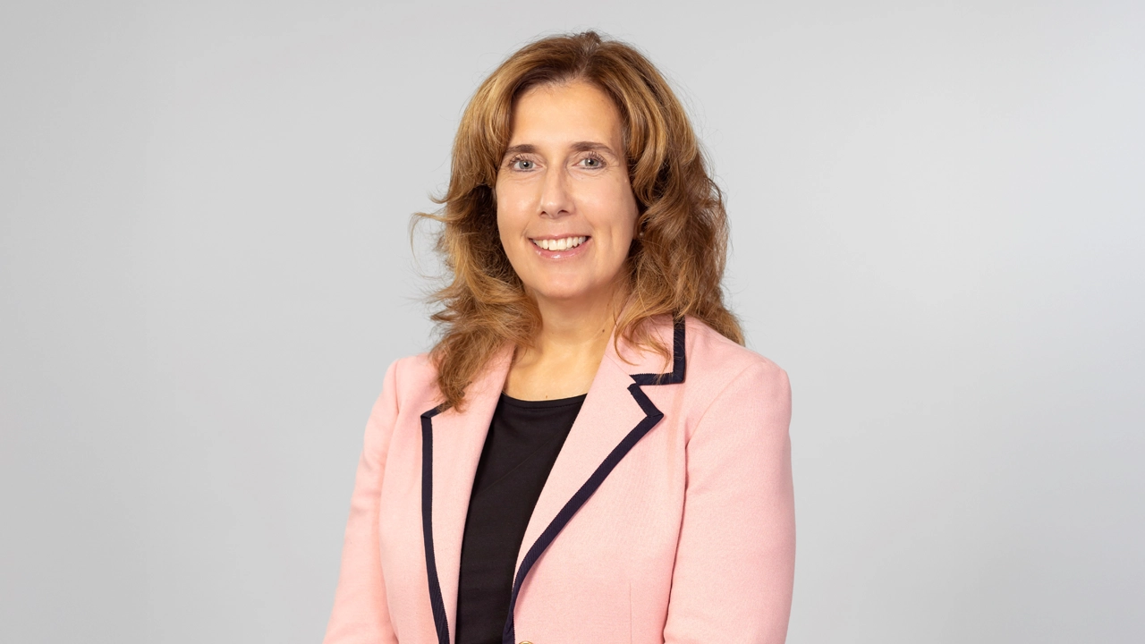 In this Strategic CHRO conversation, Adam Bryant interviews Stephanie Werner-Dietz, executive vice president, human resources of ArcelorMittal, to explore her insights on leading through a generational shift, navigating AI transformation, and fostering the humility and curiosity that define the strongest leaders.