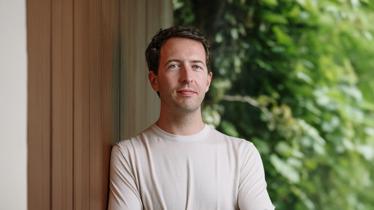 Job van der Voort, CEO of Remote, a global HR and payroll platform, speaks with Adam Bryant about why he added "intensity" as a company value, why he sends video messages instead of written ones, and how he navigates the loneliness of leadership.